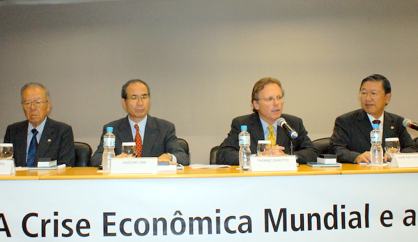A-10-04-05-direito-ea-620