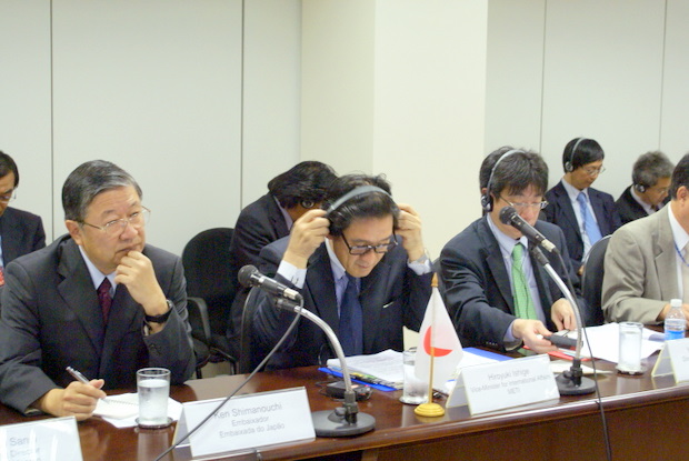 A-11-02-11-ac-tres-yamashita-360