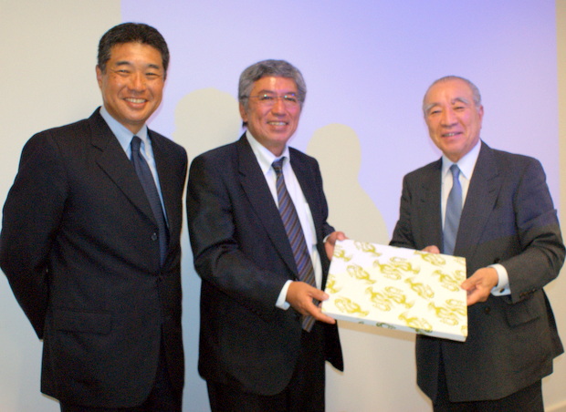 A-13-05-10-ac-m-0011